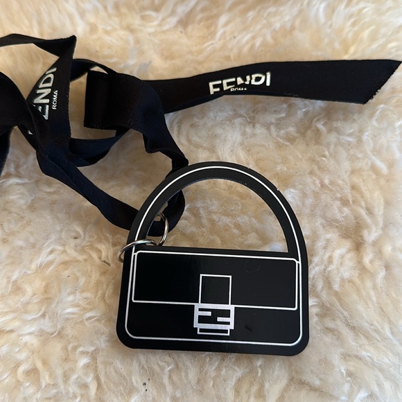 Fendi Shopping Bag & Ribbon & Card - Picture 3 of 4